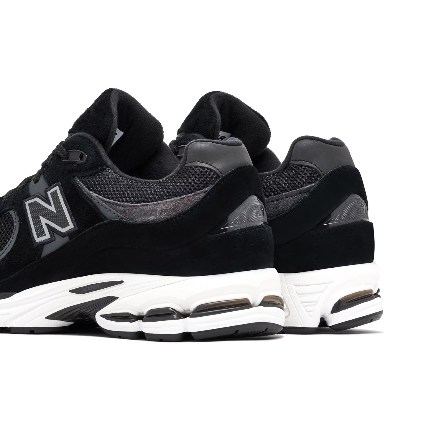 New Balance 2002R ‘Black & White’ Trainers