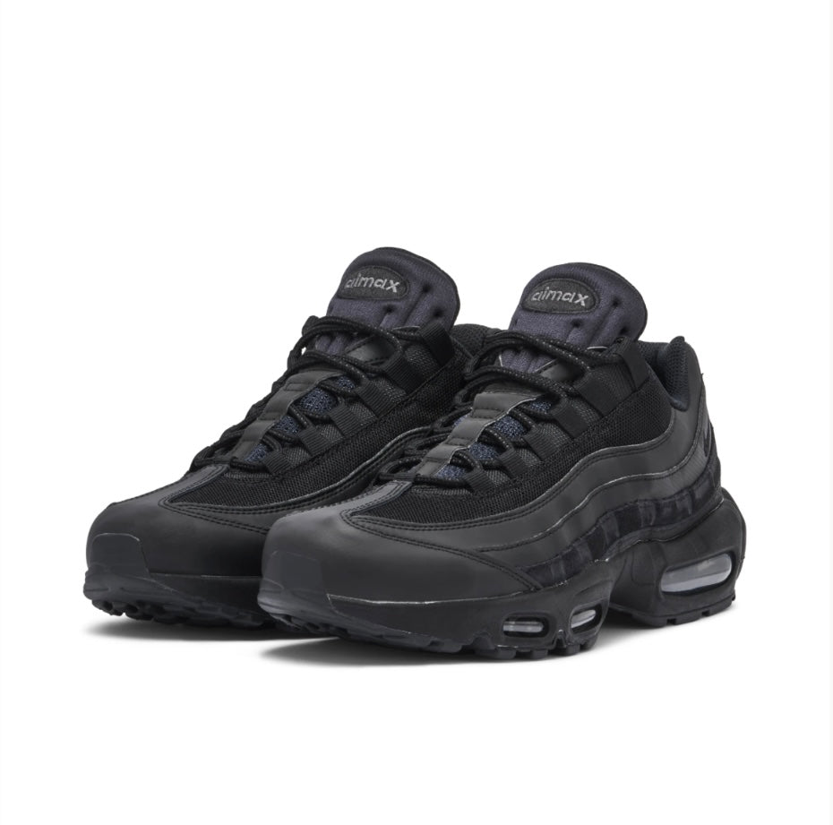 Nike Air Max 95 Essential ‘Triple Black’