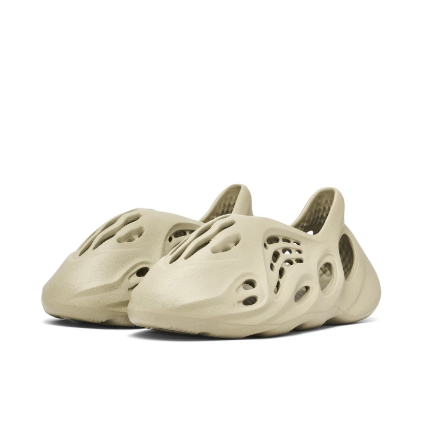Yeezy Foam Runner ‘Stone Salt’
