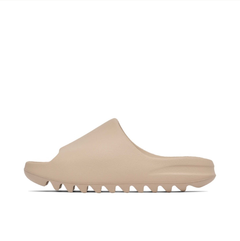Yeezy Slide ‘Pure’ (2021)