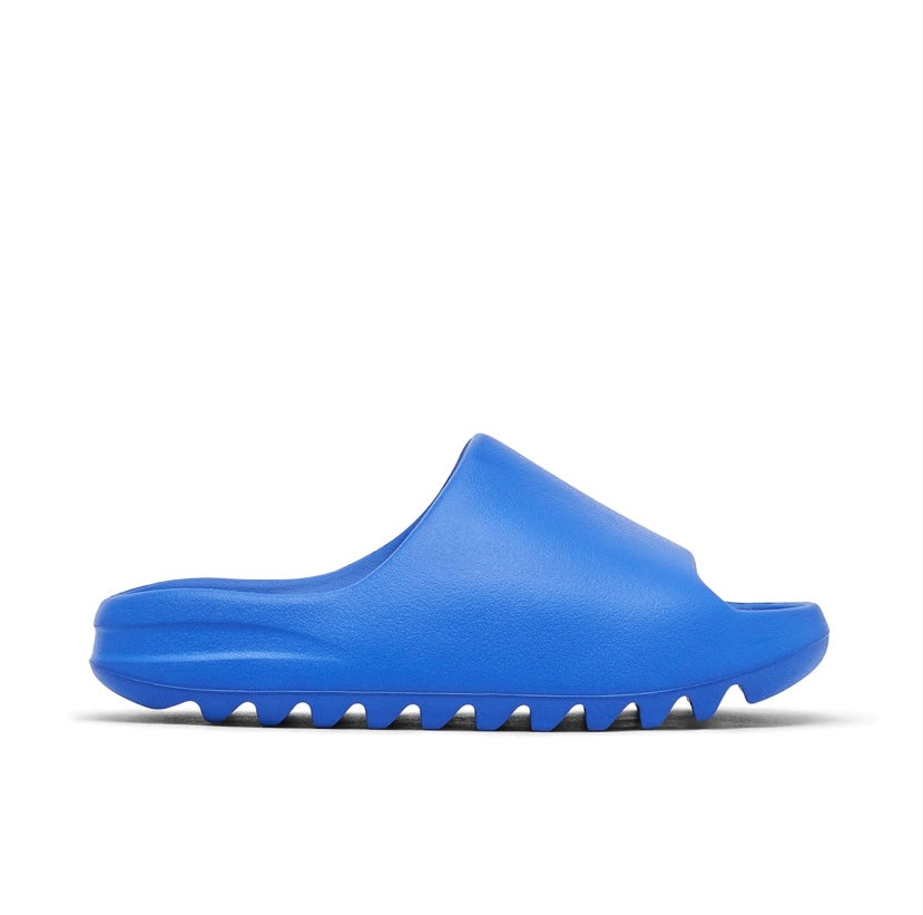 Yeezy Slide ‘Azure’