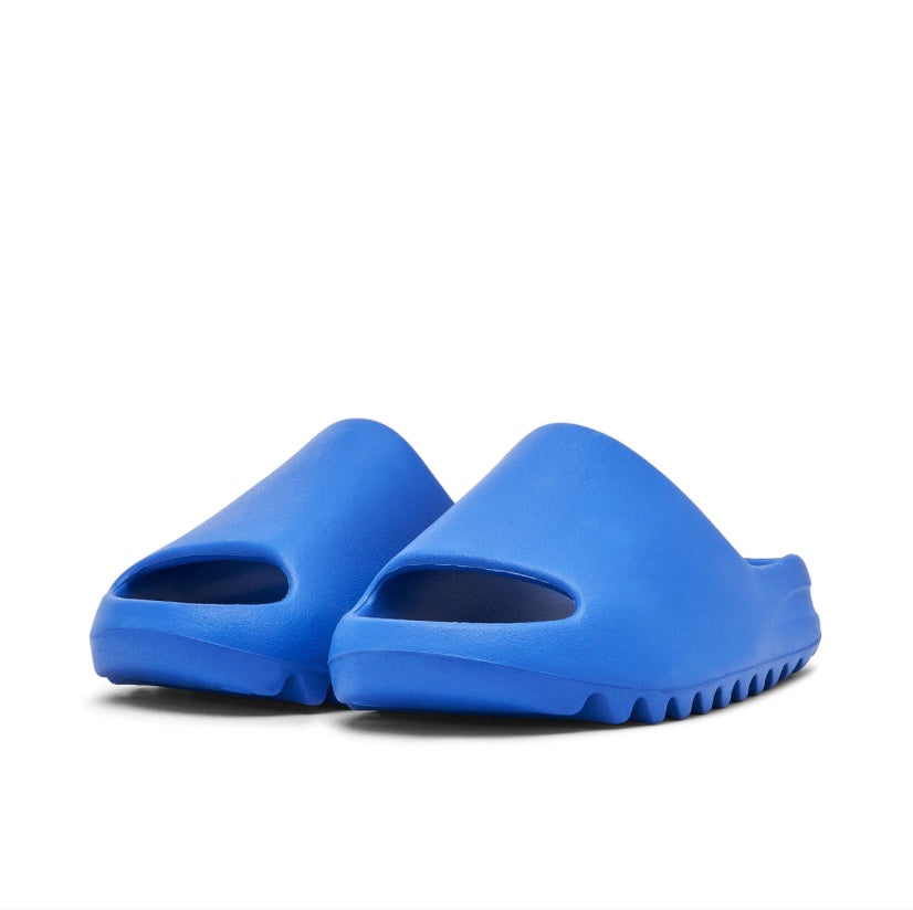 Yeezy Slide ‘Azure’