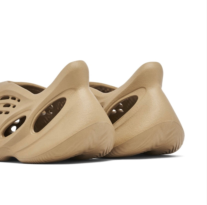 Yeezy Foam Runner ‘Clay Taupe’