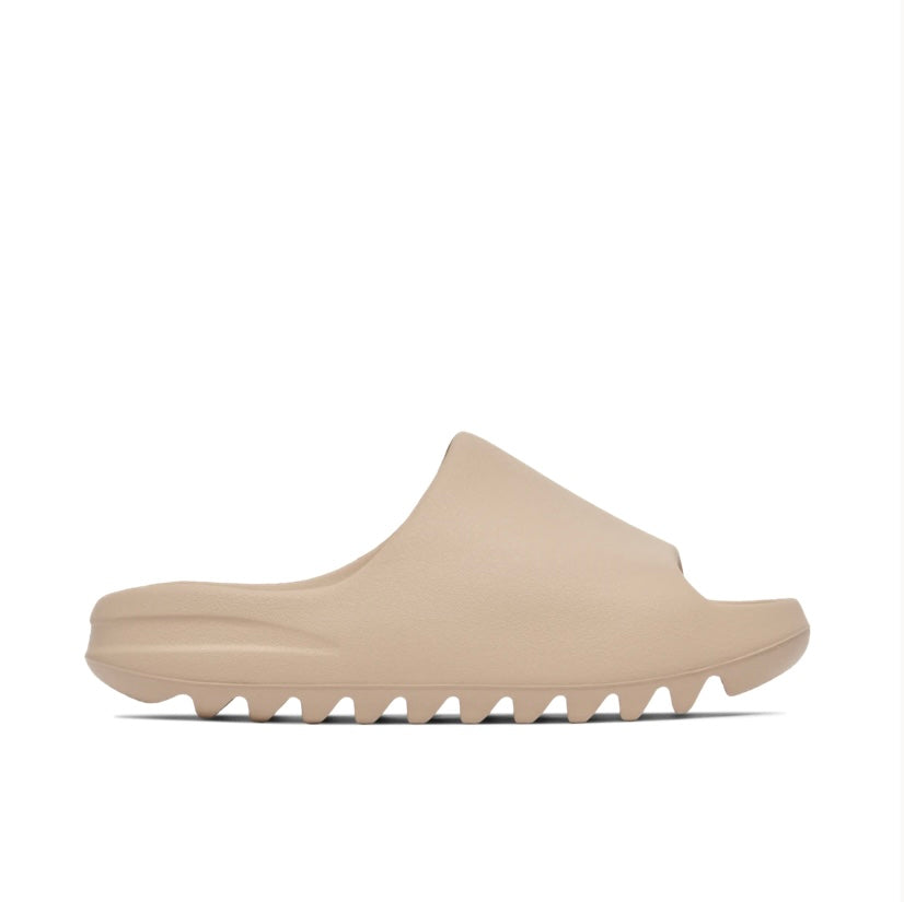 Yeezy Slide ‘Pure’ (2021)