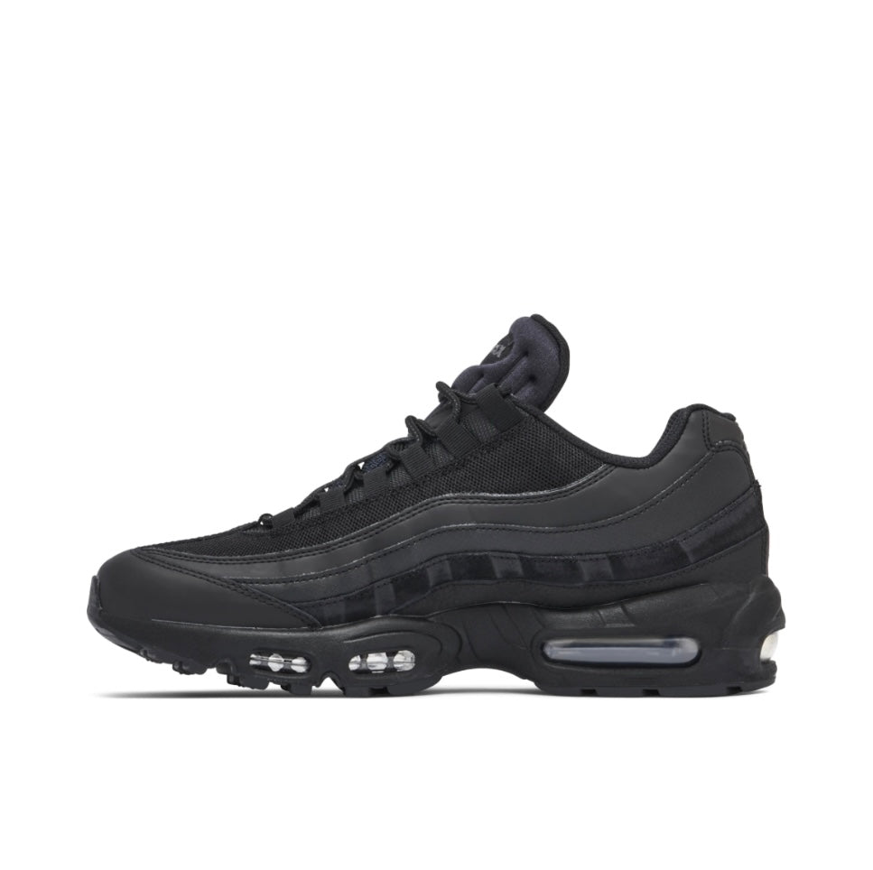 Nike Air Max 95 Essential ‘Triple Black’