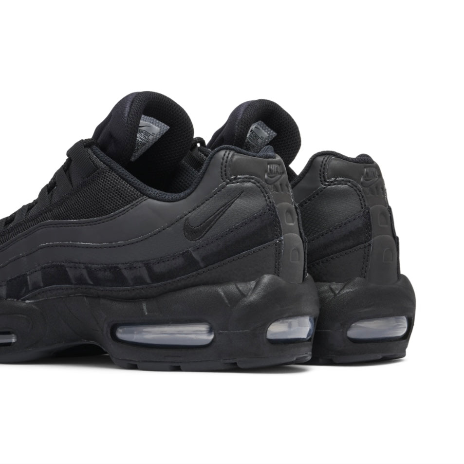 Nike Air Max 95 Essential ‘Triple Black’