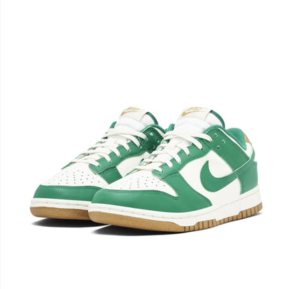 Nike Dunk Low ‘Malachite Green/Metallic Gold’ W