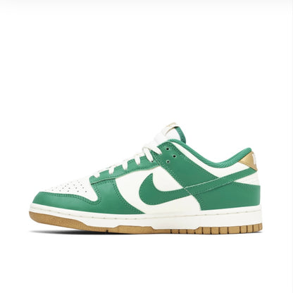 Nike Dunk Low ‘Malachite Green/Metallic Gold’ W